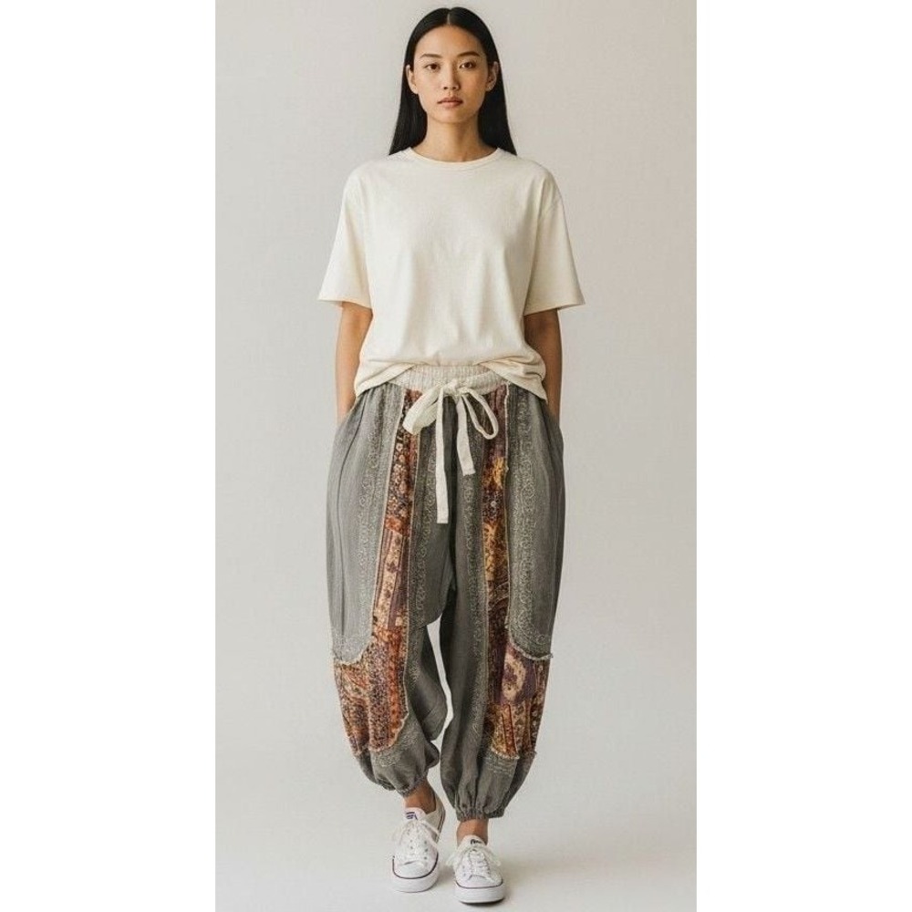 New Everyday Chic Boutique Olara Embroidered Jogger Sz. Small